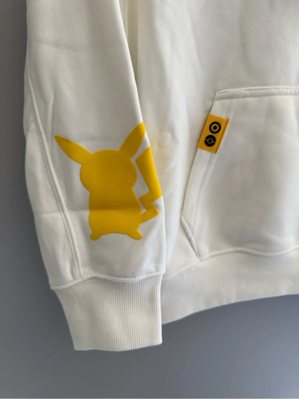 Pokemon x Target Exclusive Youth Kids Trainer Hoodie Sweatshirt Cream New SZ M